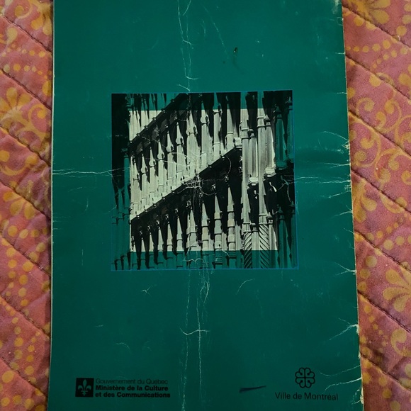 Vintage 1992, Old Montreal, A Walking Tour, Pamphlet - Picture 2 of 5